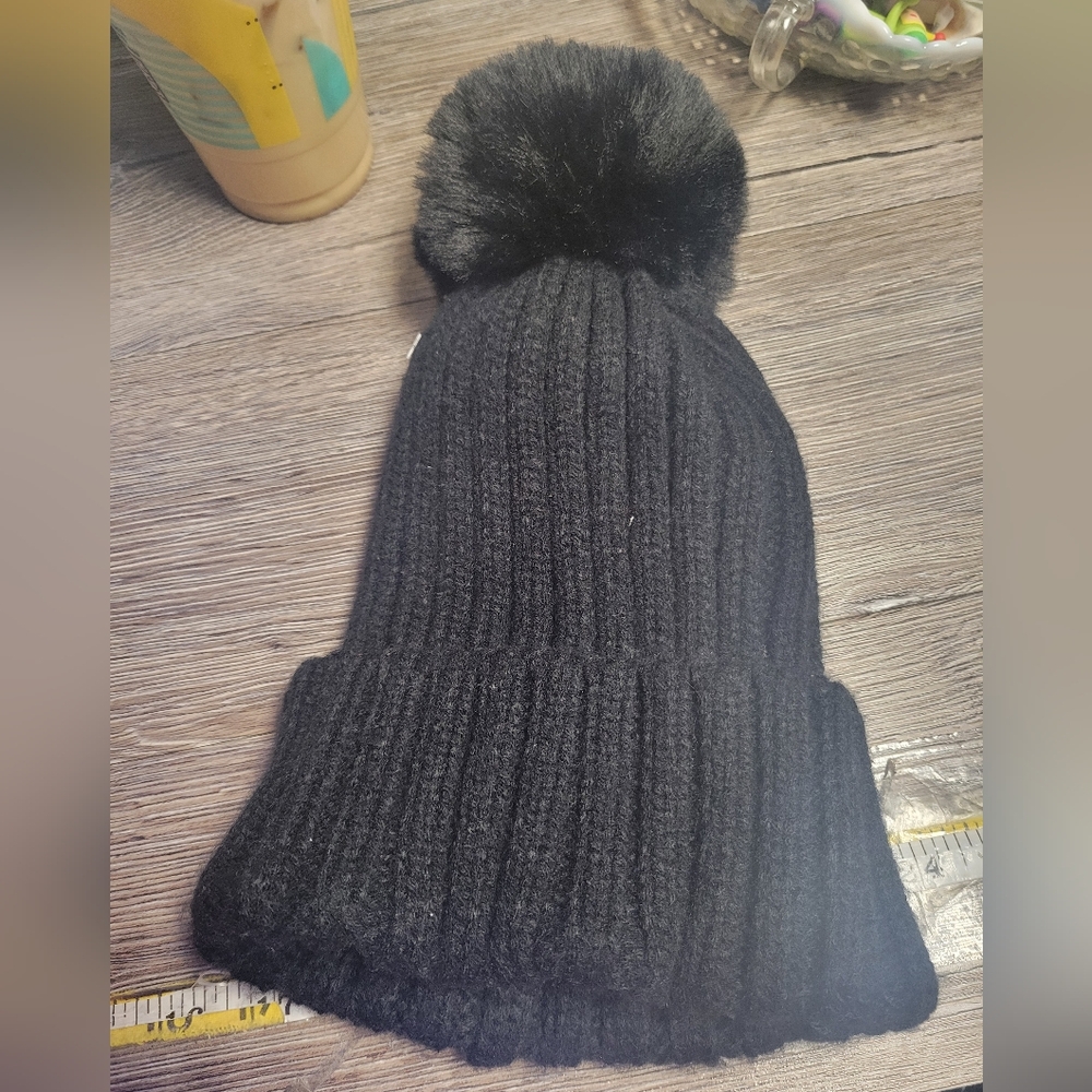 Vince Camuto NWOT One Size Dark Gray Pom Pom Unisex Winter Hat